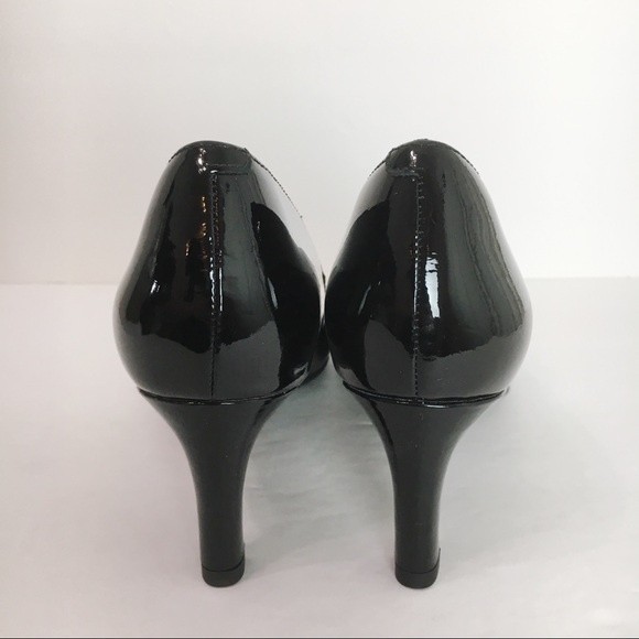 NEW Clarks Women Size 8 Calla Rose Black Patent Leather Heels Pumps Shoes - Picture 7 of 16